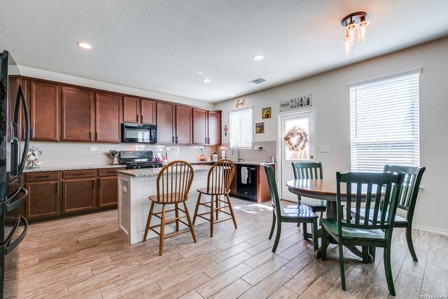 10106 Cowboy, San Antonio, TX 78254