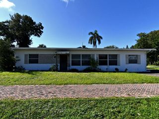 605 Georgia Avenue, Fort Pierce, FL 34950