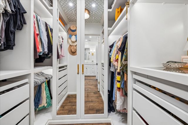 10931 Piping Rock Lane, Houston, TX 77042