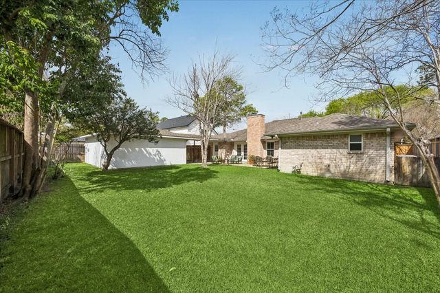 10931 Piping Rock Lane, Houston, TX 77042