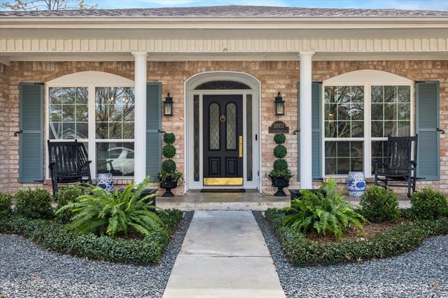 10931 Piping Rock Lane, Houston, TX 77042