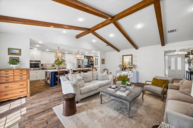 10931 Piping Rock Lane, Houston, TX 77042