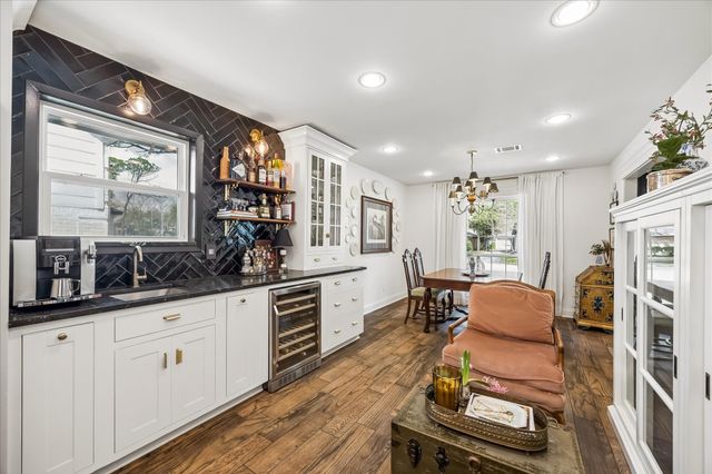 10931 Piping Rock Lane, Houston, TX 77042