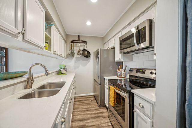 7175 Fair Oaks Avenue 60, Dallas, TX 75231