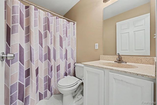 13750 Treeland Drive, Utica, MI 48315