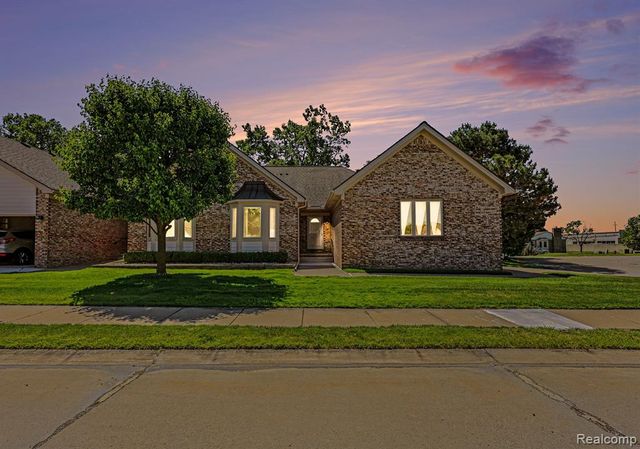 13750 Treeland Drive, Utica, MI 48315