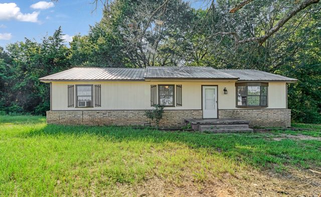 3875 US Highway 271 Highway N, Powderly, TX 75473