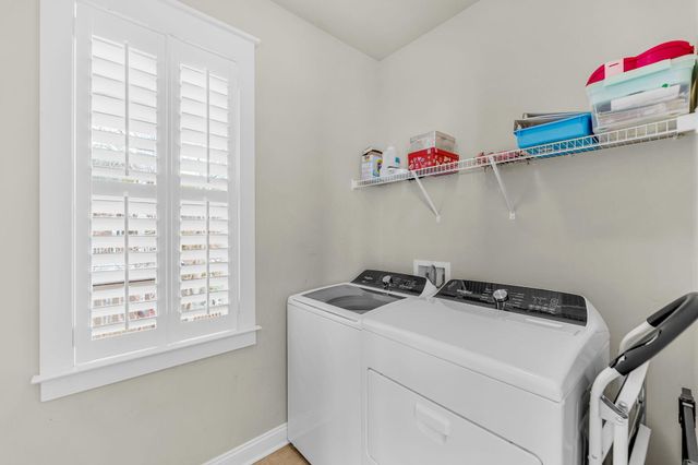 331 Megans Bay Lane, Charleston, SC 29492