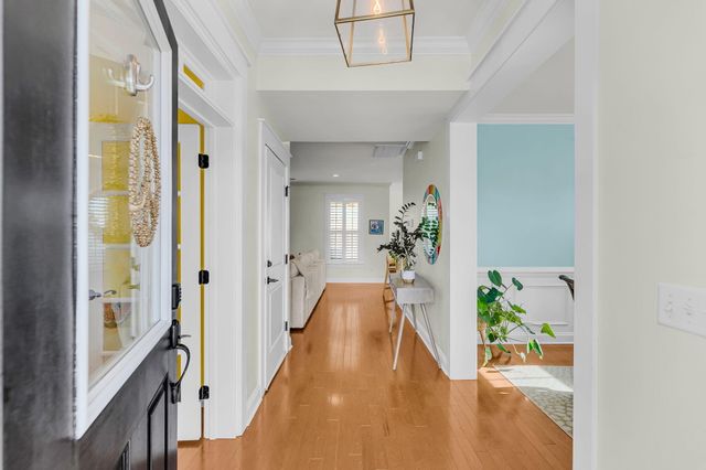 331 Megans Bay Lane, Charleston, SC 29492