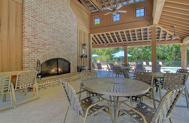 331 Megans Bay Lane, Charleston, SC 29492