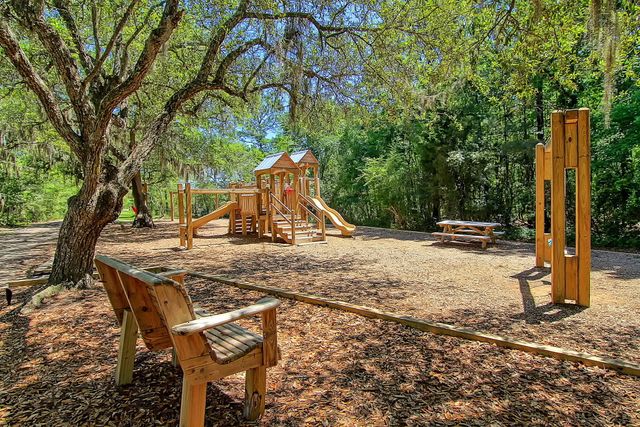 331 Megans Bay Lane, Charleston, SC 29492