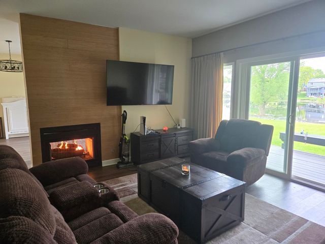 1300 Winding Ridge Lane C8, Valparaiso, IN 46383