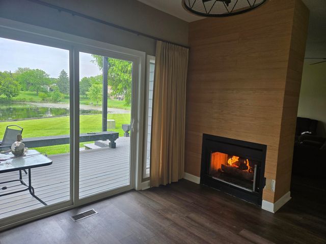 1300 Winding Ridge Lane C8, Valparaiso, IN 46383