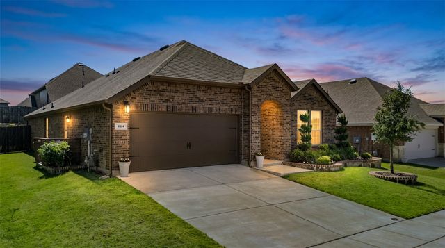 414 Maple Hill Drive, Fate, TX 75087