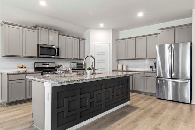 414 Maple Hill Drive, Fate, TX 75087