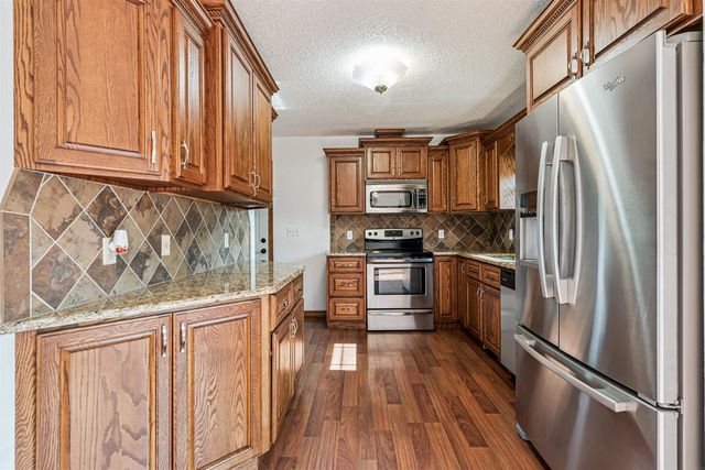 3859 Holly Lane, Waterloo, IA 50702