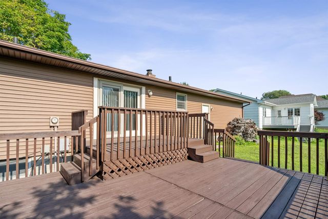 3859 Holly Lane, Waterloo, IA 50702