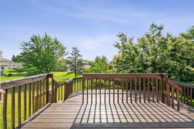 3859 Holly Lane, Waterloo, IA 50702