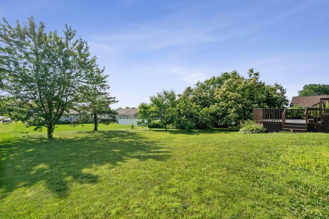 3859 Holly Lane, Waterloo, IA 50702