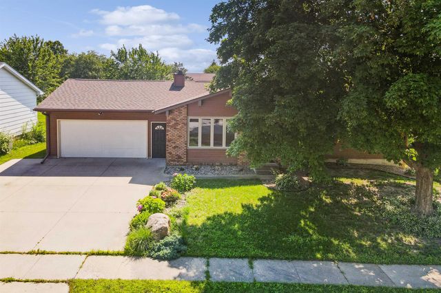 3859 Holly Lane, Waterloo, IA 50702