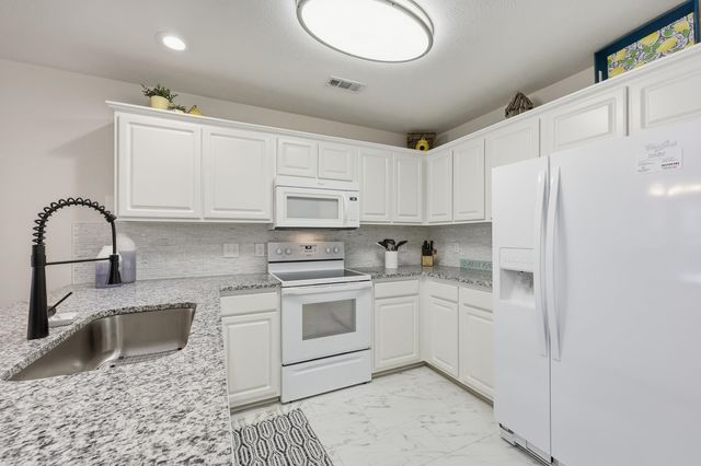 616 Pinehurst Ln Unit 22B, Pawleys Island, SC 29585