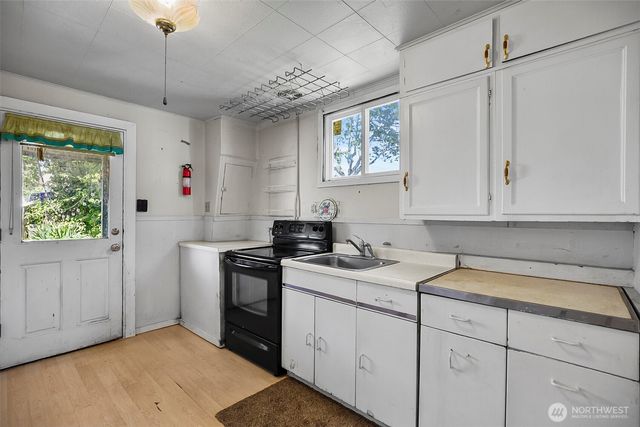 2512 Cedar Street, Everett, WA 98201