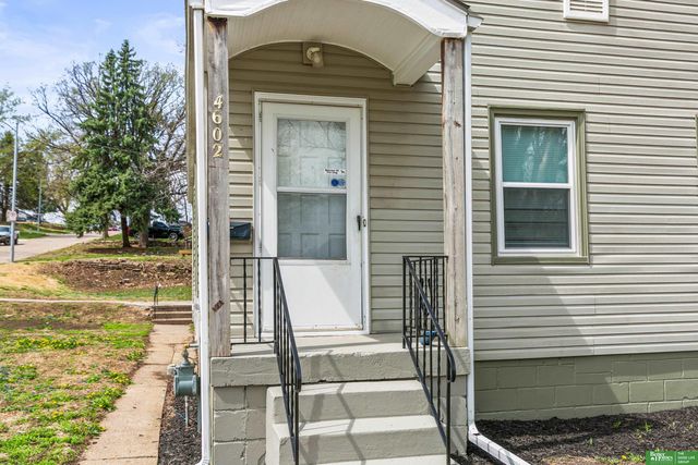 4602 N 47th Street, Omaha, NE 68104