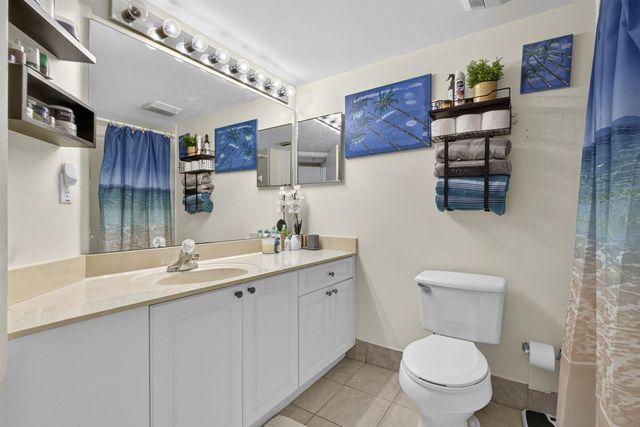 800 S Crestwood Ct Court S 809, Royal Palm Beach, FL 33411