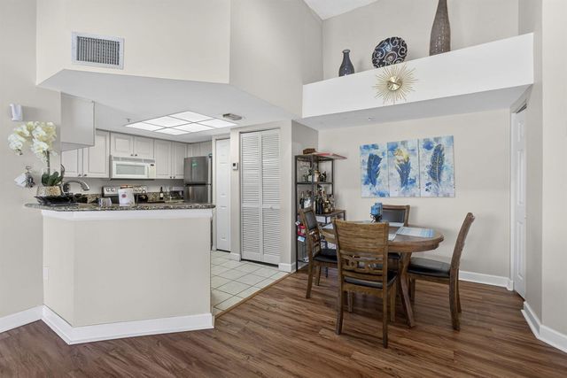 800 S Crestwood Ct Court S 809, Royal Palm Beach, FL 33411