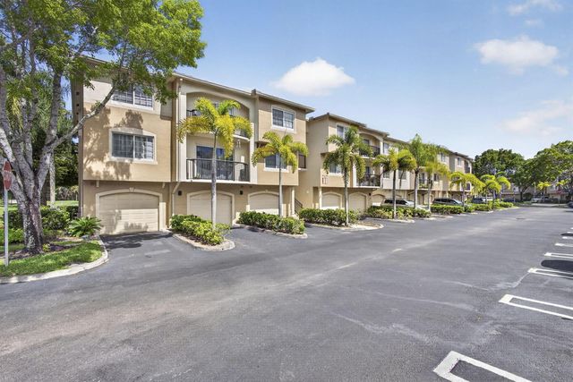 800 S Crestwood Ct Court S 809, Royal Palm Beach, FL 33411