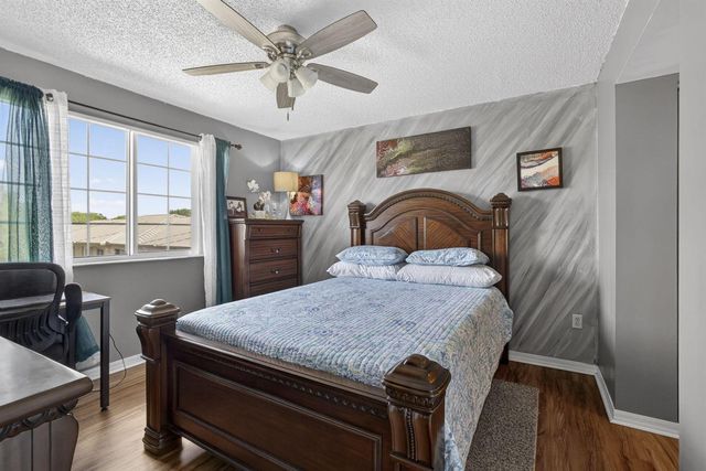 800 S Crestwood Ct Court S 809, Royal Palm Beach, FL 33411