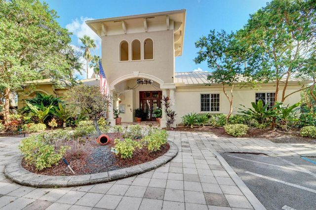 800 S Crestwood Ct Court S 809, Royal Palm Beach, FL 33411