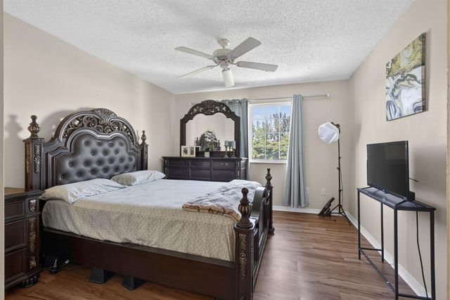 800 S Crestwood Ct Court S 809, Royal Palm Beach, FL 33411
