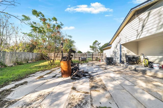 105 Snyders TRL, Liberty Hill, TX 78642