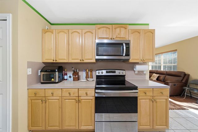 105 Snyders TRL, Liberty Hill, TX 78642