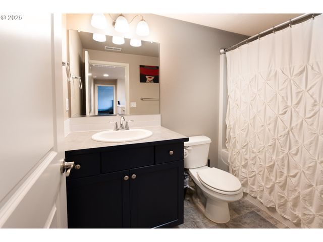 792 S 52ND Pl, Springfield, OR 97478