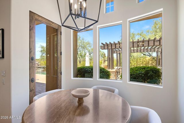 8184 E WINGSPAN Way, Scottsdale, AZ 85255