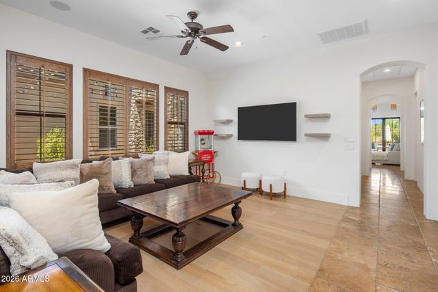 8184 E WINGSPAN Way, Scottsdale, AZ 85255