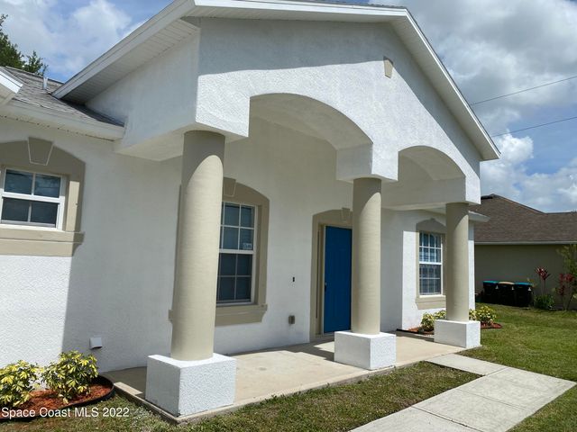 1737 Fairlight Street NW, Palm Bay, FL 32907