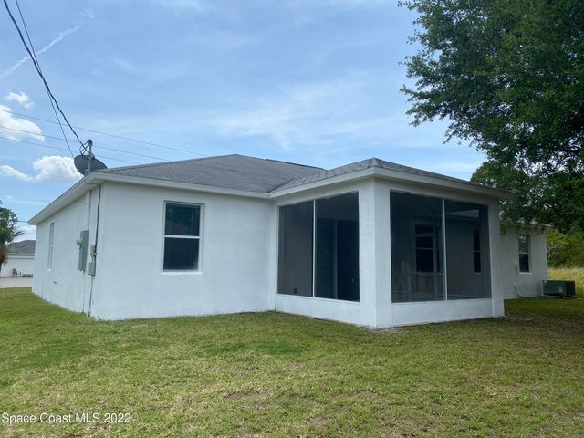 1737 Fairlight Street NW, Palm Bay, FL 32907