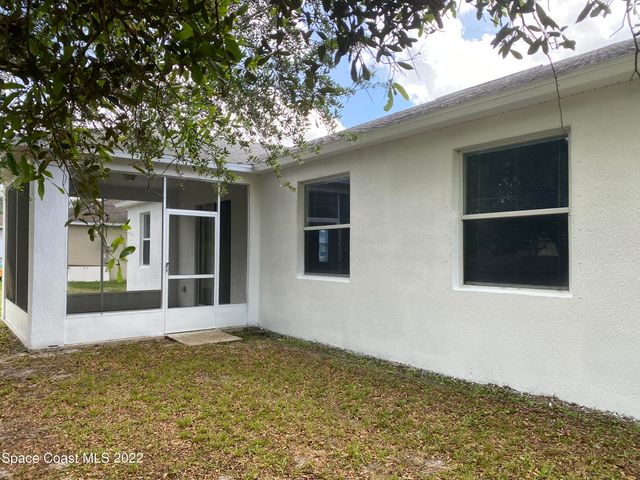 1737 Fairlight Street NW, Palm Bay, FL 32907