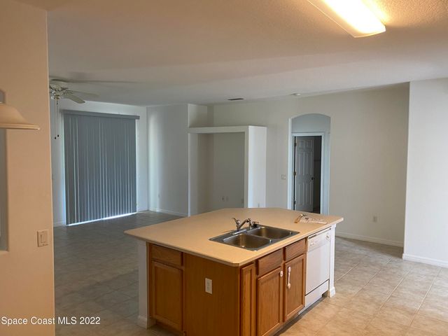 1737 Fairlight Street NW, Palm Bay, FL 32907