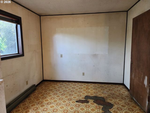 7929 Se DUKE St, Portland, OR 97206