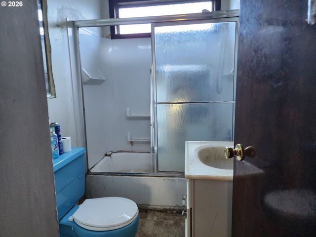 7929 Se DUKE St, Portland, OR 97206