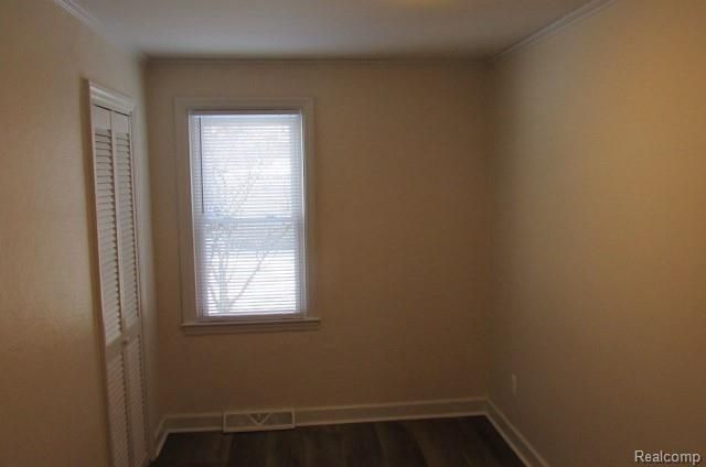 6533 Cloverton Drive, Waterford, MI 48329