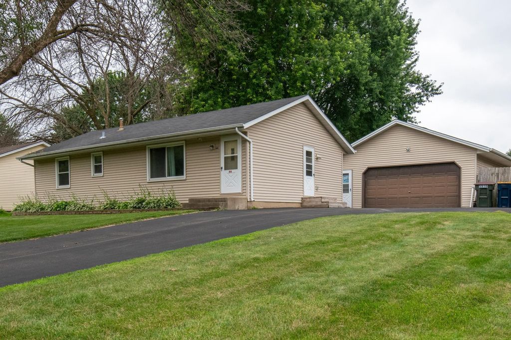 5916 Upper 183rd Street W, Farmington, MN 55024