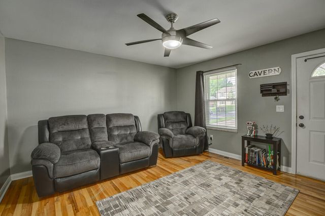 113 Saint Jude Circle, Florence, KY 41042