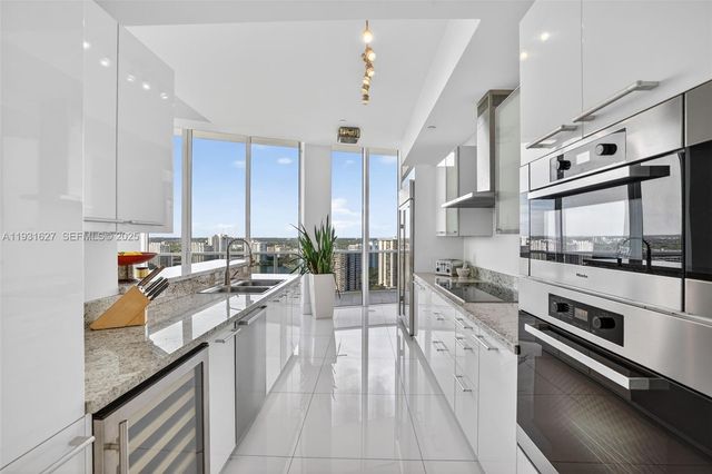 4100 Island Boulevard 2303, Aventura, FL 33160