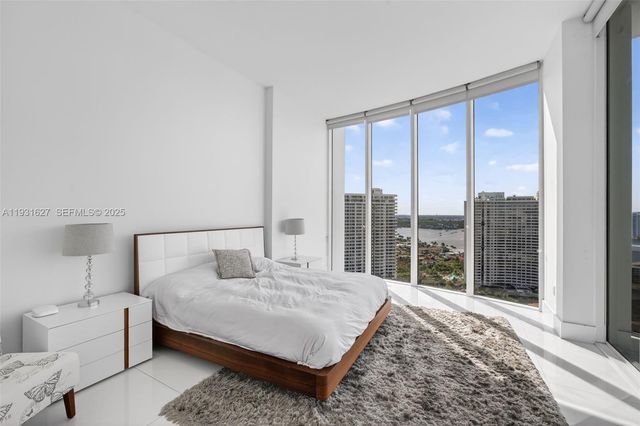4100 Island Boulevard 2303, Aventura, FL 33160