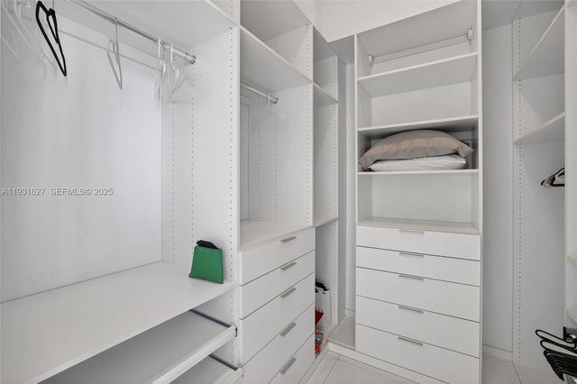 4100 Island Boulevard 2303, Aventura, FL 33160